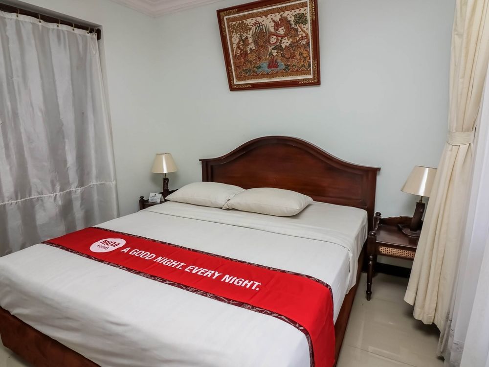 Legian Beach Hotel Kuta  Exterior photo